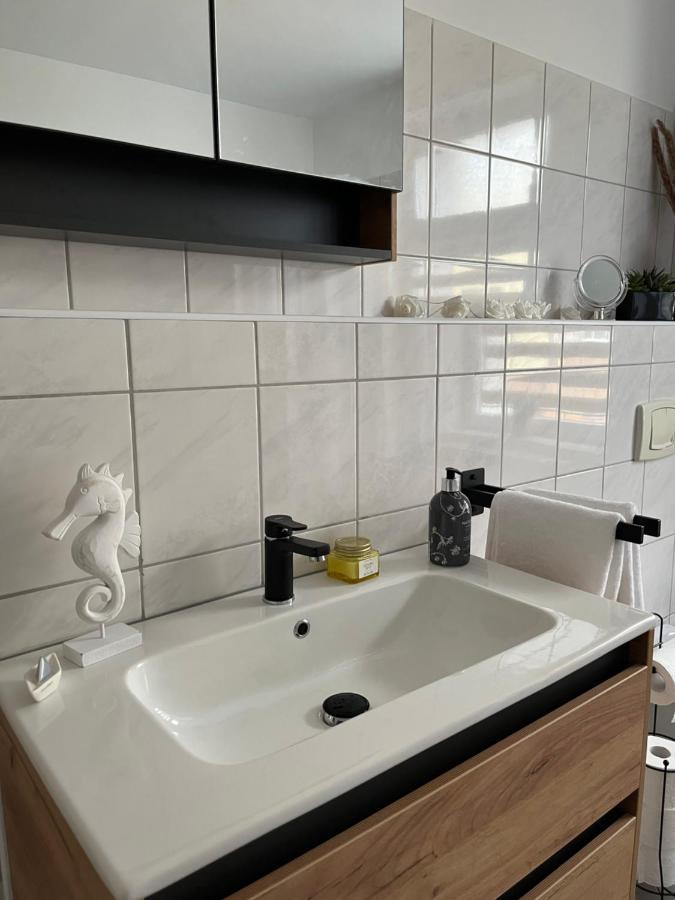 Apartment Horst - Gemuetliche Und Moderne Ferienwohnung In Der Innenstadt Pasewalk Luaran gambar